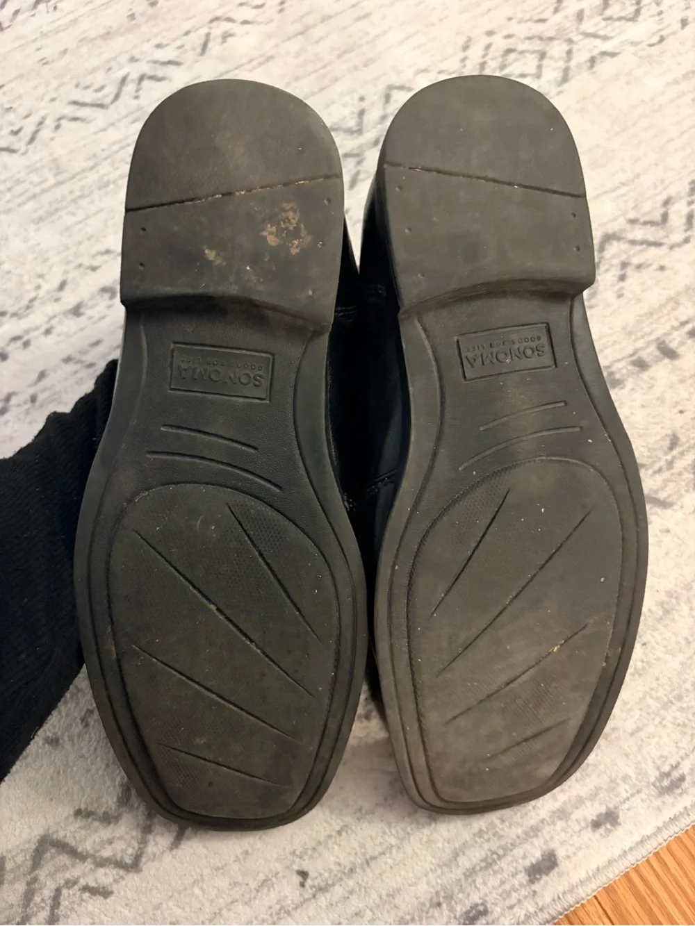 Kohl's Black Men's Leather Slip-On Loafers